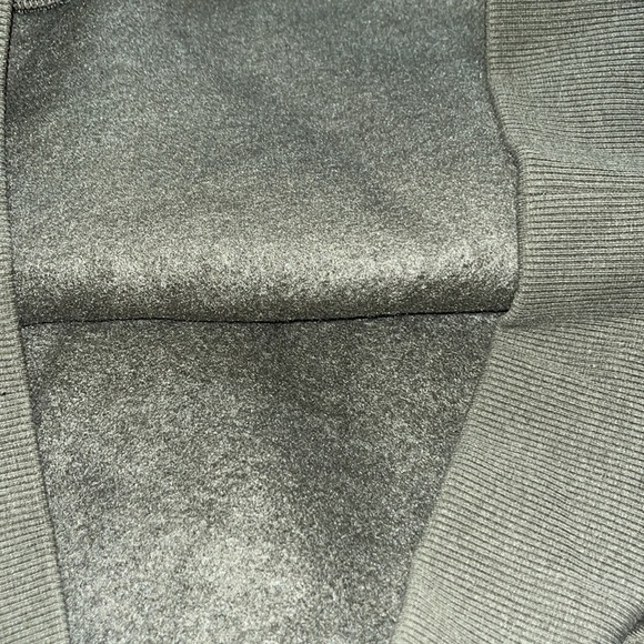 VANS brand forest green, super soft hoodie with embroidered kangaroo pocket - Picture 7 of 9